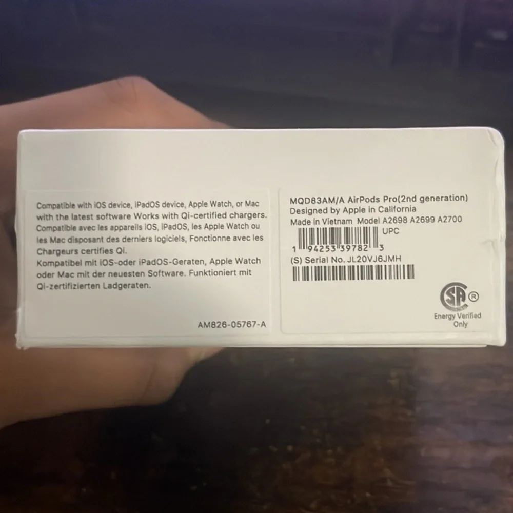 Apple AirPods Pro Box with White Packaging